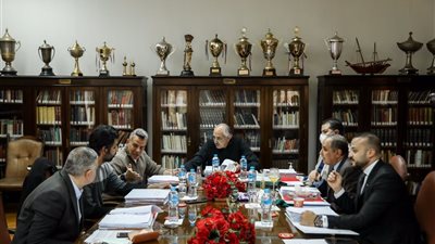 تنفيذي الأهلى يستعرض تصور تطوير آليات العمل بالنشاط الرياضي