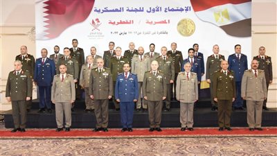 رئيس الأركان يلتقي نظيره القطري ويتفقدان مجمع الصناعات الهندسية وعددًا من الوحدات البحرية والجوية