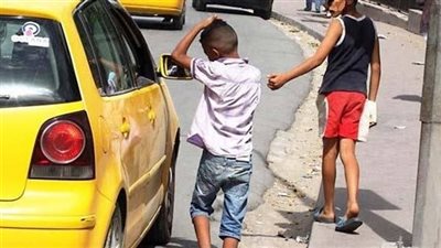 ضبط مسجل خطر يستغل 3 أطفال فى أعمال التسول واستجداء المارة