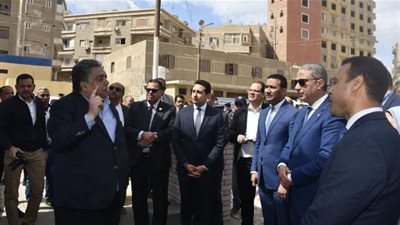 محافظ الفيوم.. يضع حجر الأساس لمركز قسطرة القلب المستشفى العام
