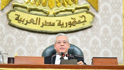 البرلمان يقر مبدأيًا تعجيل العلاوة الدورية للعاملين بالدولة