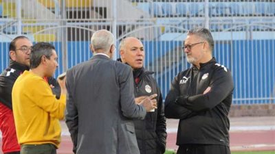 بركات وميكالى يطلبان الجماهير بدعم المنتخب الأولمبي أمام زامبيا
