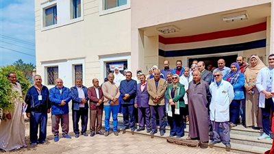 الكشف على 1968 مريضا فى قافلة بقرية أبو المعاطي الباز ببني عبيد
