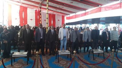 ختام الأنشطة الطلابية والاحتفال بعيد الأم فى المنصورة