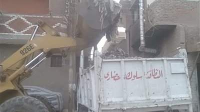 تكثيف أعمال النظافة ومراقبة أسواق مدينة فايد بالإسماعيلية