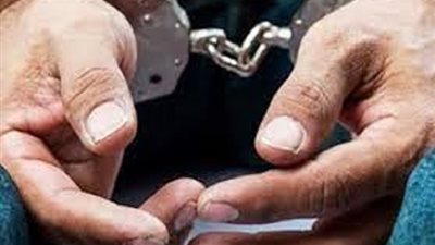 ضبط شخص لحيازته مليون صاروخ رمضان في القاهرة