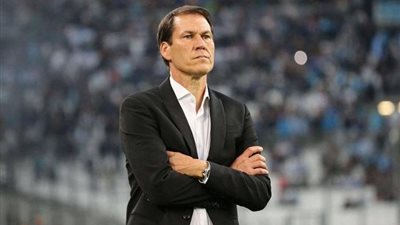 مدرب النصر السعودى فى مدرجات البرتغال لمواجهة ليشتنشتاين