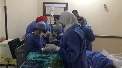 للمرة الأولى إجراء إزالة المياه البيضاء بجهاز الفاكو