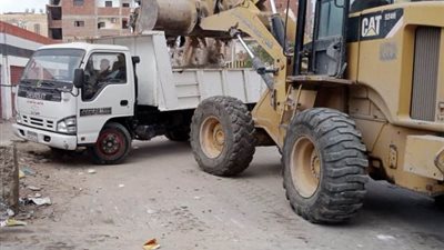 تكثيف أعمال النظافة والإنارة بالقنطرة شرق في الإسماعيلية