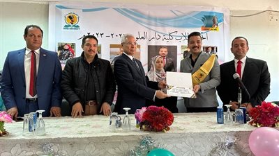 رئيس جامعة المنيا يشهد حفل تنصيب اتحاد طلاب 