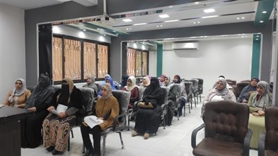 وكيل وزارة الصحة بالشرقية يجتمع بناظرات مدارس التمريض