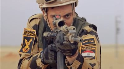 أحمد صفوت يقدم مشهد استشهاد الضابط نديم في مسلسل سره الباتع