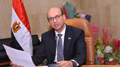 جامعة أسيوط تعلن عن فتح باب التقدم لمنصب عميد كلية الطب