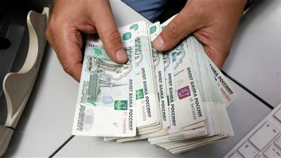 عجز ميزانية روسيا يبلغ أكثر من 4 تريليونات روبل