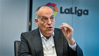 برشلونة يهاجم رئيس رابطة الليجا ويطالبه بالاستقالة بسبب 