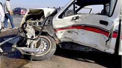 مصرع وإصابة 8 في تصادم سيارتين ربع نقل على صحراوي المنيا
