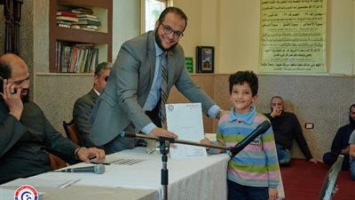 بشهادات وجوائز مالية.. تكريم حفظة القرآن الكريم بمجموعة الغندور الطبية