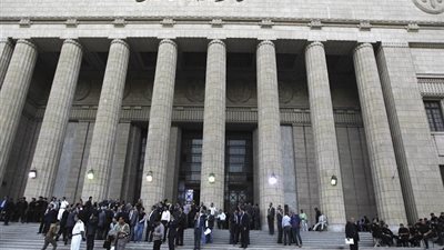 وفاة المتهم بالكسب غير المشروع لا يمنع استرداد الأموال من الورثة