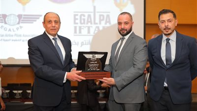 التوسع في شبكة مصر للطيران توافقا مع زيادة نسب التشغيل والطلب