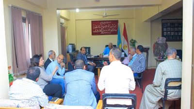 هيئة تنمية الصعيد ولجنة كلية هندسة أسيوط يتفقدون المكان المخصص