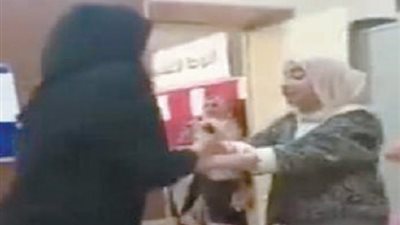 خناقة كبيرة.. بين الطالبة والمديرة