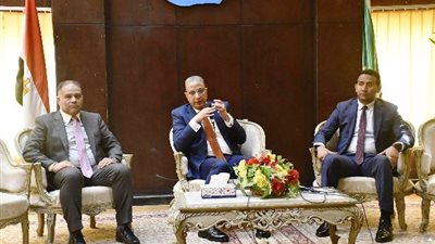 محافظ الفيوم يشهد ندوة إعداد التقاريرالطوعية لتحقيق أهداف التنمية