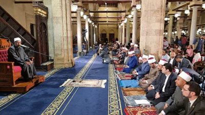 التراويح بالجامع الأزهر:إحياء العشر الأواخر من رمضان طريق للجنة