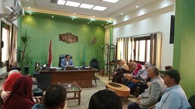 رئيس مدينة المنيا يطالب مهندسي الإدارة الهندسية التصدى للتعديات