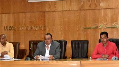 مناقشة ٢٠ طلب وشكوى فى اليوم المفتوح