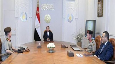السيسى يتابع الموقف التنفيذى لعدد من مشروعات الهيئة الهندسية