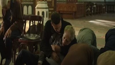 الحلقة 9 تحت الوصاية..سقوط عطية فى المسجد بعد إصابته بسكتة دماغية