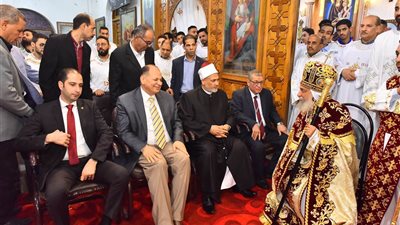محافظ أسيوط يزور إيبارشيات الدير المحرق والقوصية ومنفلوط