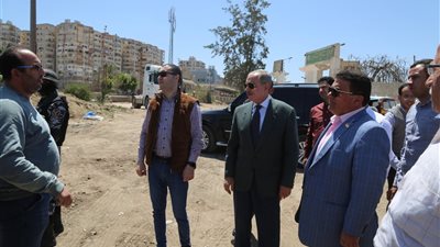 محافظ كفر الشيخ يتفقد موقع إنشاء كوبري سخا العلوي ومركز التنمية