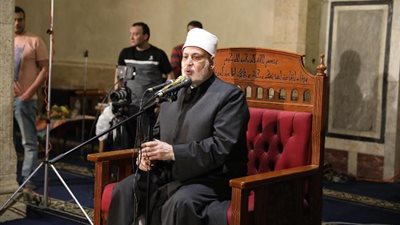 وكيل الأزهر:ليلة القدر ليلة مباركة على المؤمن ليفوز بخيرها