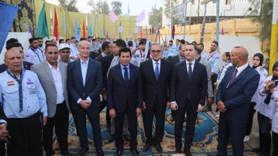 وزيرالشباب والرياضة ومحافظ كفر الشيخ يفتتحان ملعب الخادمية الرسمى