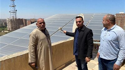 أمانة الطاقة بمستقبل وطن تكرم أحد مستخدمى الطاقة النظيفة
