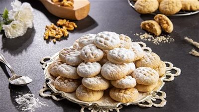 حسام موافي يحذر من كحك العيد لهذه الأسباب.. فيديو