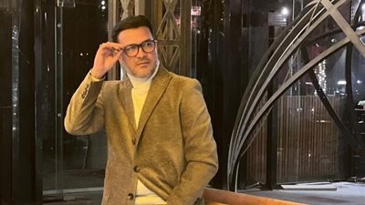 محمد رجب يخطف الأنظار بإطلالة كلاسيكية أنيقة.. صور