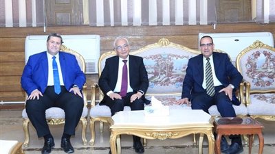 رضا حجازى يزور محافظة شمال سيناء ويفتتح عددا من المدارس بالشيخ زويد