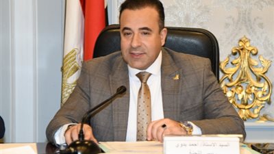 اتصالات النواب: حصر المناطق المنتهية من توصيل المرافق تمهيدا لتركيب خطوط الفايبر والانترنت فائق السرعة