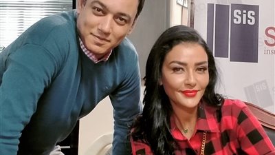حسن عبد الله يهنئ هبه الأباصيري بعيد ميلادها