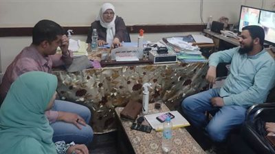 مدير صحة البداري يتابع اعمال فرق مبادرات 100 مليون صحة