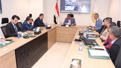 وزيرالتنمية المحلية يتابع قرارات تحديد أسعارتعريفة الركوب الجديدة