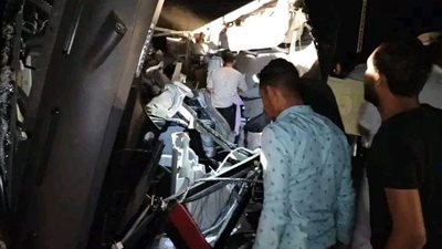 ننشر اسماء الناجين فى حادث تصادم الوادى الجديد