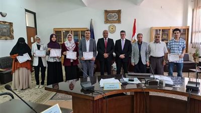 علوم سوهاج تحصد المركز الأول في مسابقة الابتكارات العلمية