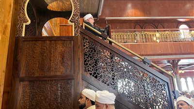 بحضور30 ألف مصلٍّ بأكبر مساجد الهند رسائل هامة من المفتي للمسلمين