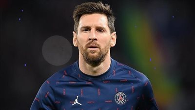 جماهير بارس سان جيرمان تهاجم ميسى