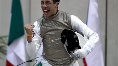 محمد حمزة يتوج بذهبية كأس العالم لسلاح الشيش بالمكسيك