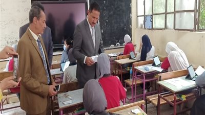 مدير تعليم الجيزة يتفقد سير الامتحانات بلجان الهرم. والعمرانية