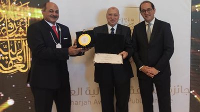 فوز المالية والضرائب بجائزة الشارقة.. انتصار للتميز في الإدارة